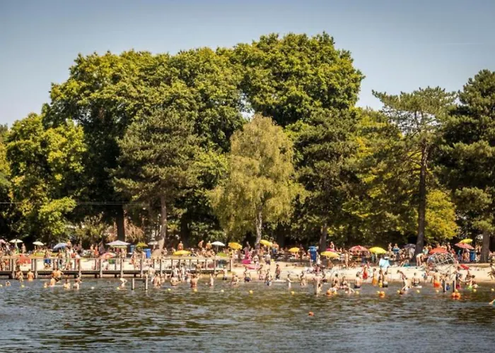 Accommodatie bij particulieren First Floor With Bedroom Bathroom Kitchen Office In Near Tue And Centre